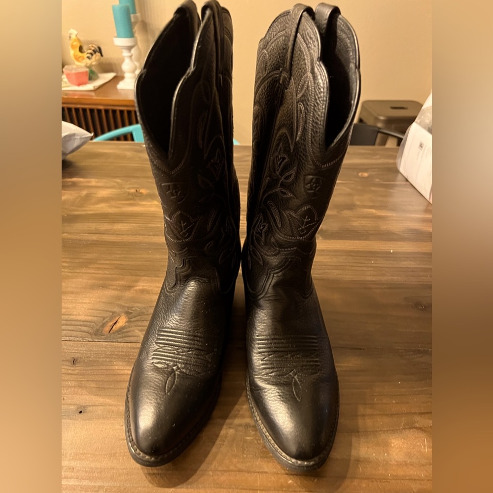 Ariat cowboy boots
